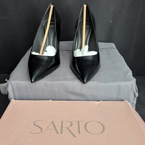 New Sarto black pumps size 9M